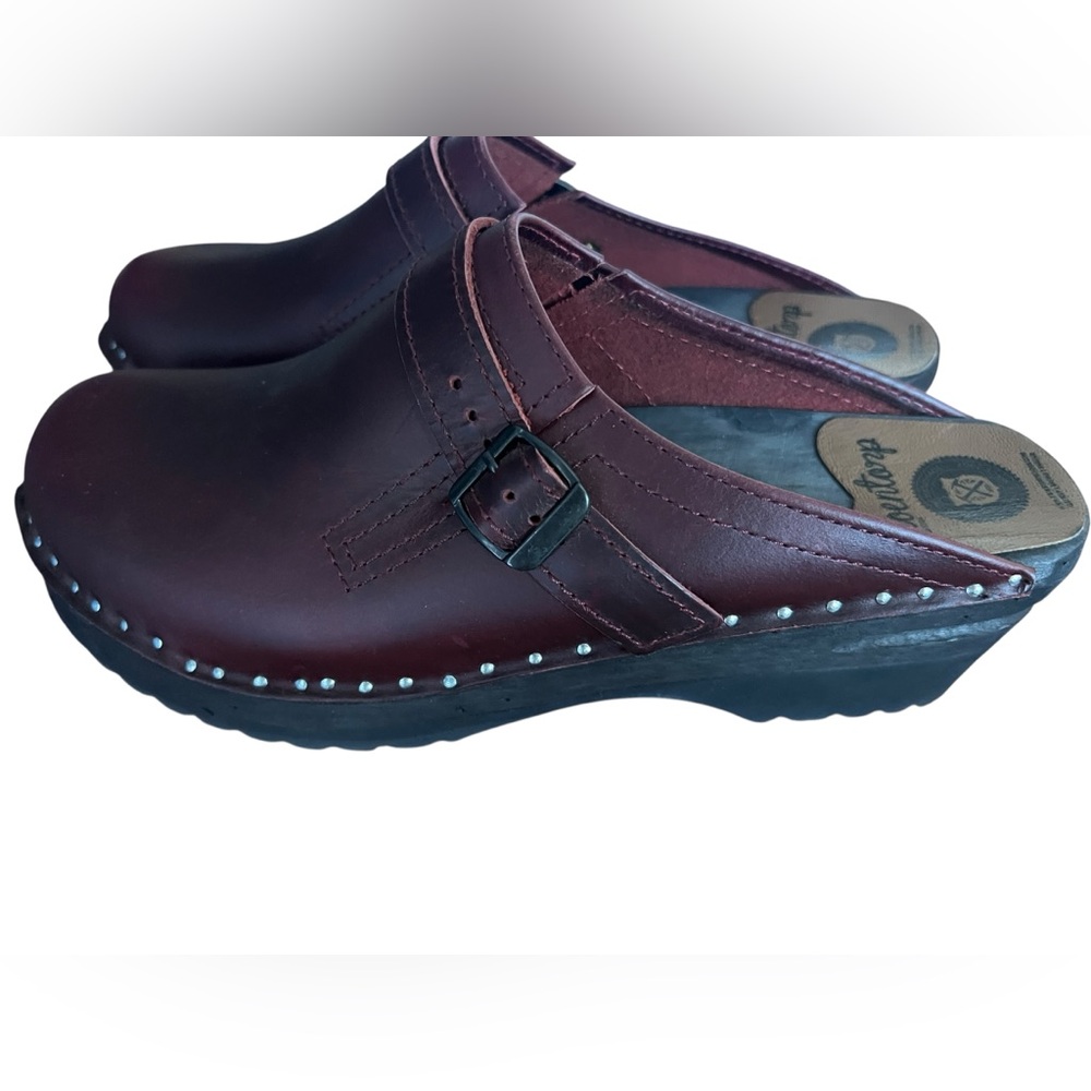Troentorp Women's Burgundy Leather Clogs - Slip-On Mules